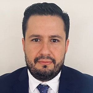 Dr. Marcelo Amaya Araujo